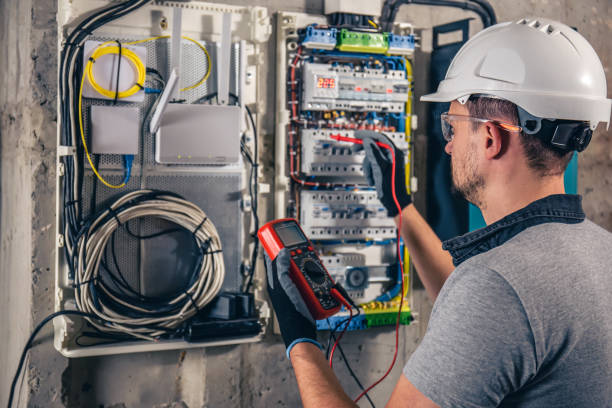Best Licensed Electrician  in Bellwood, IL